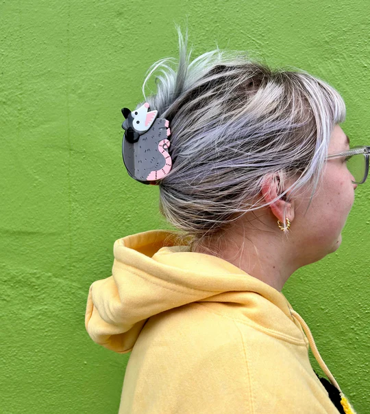 Peach Fuzz: Possum Hair Claw - Image 2